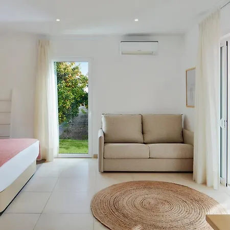 Quinta Dos Perfumes Farm stay