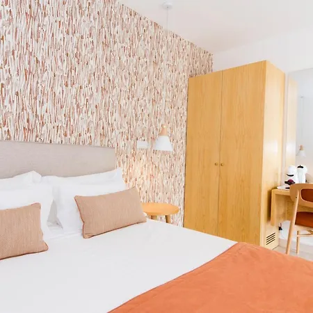 בית חווה Quinta Dos Perfumes טאווירה