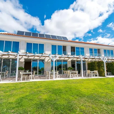 Quinta Dos Perfumes Farm stay *